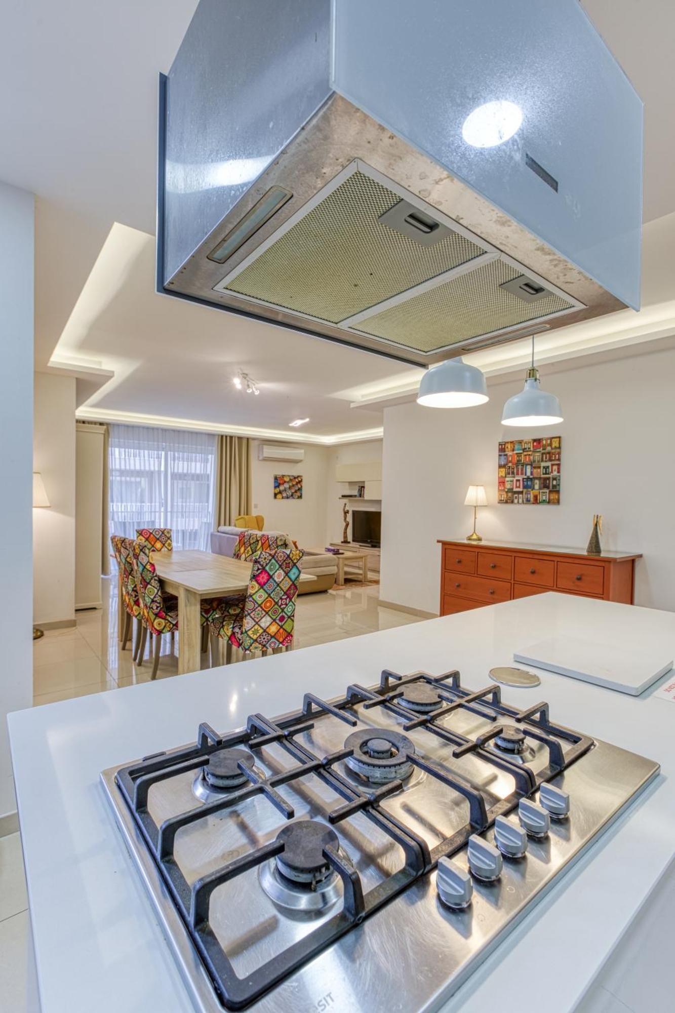 Seacrest - Large 3 Bedroom Appartement *