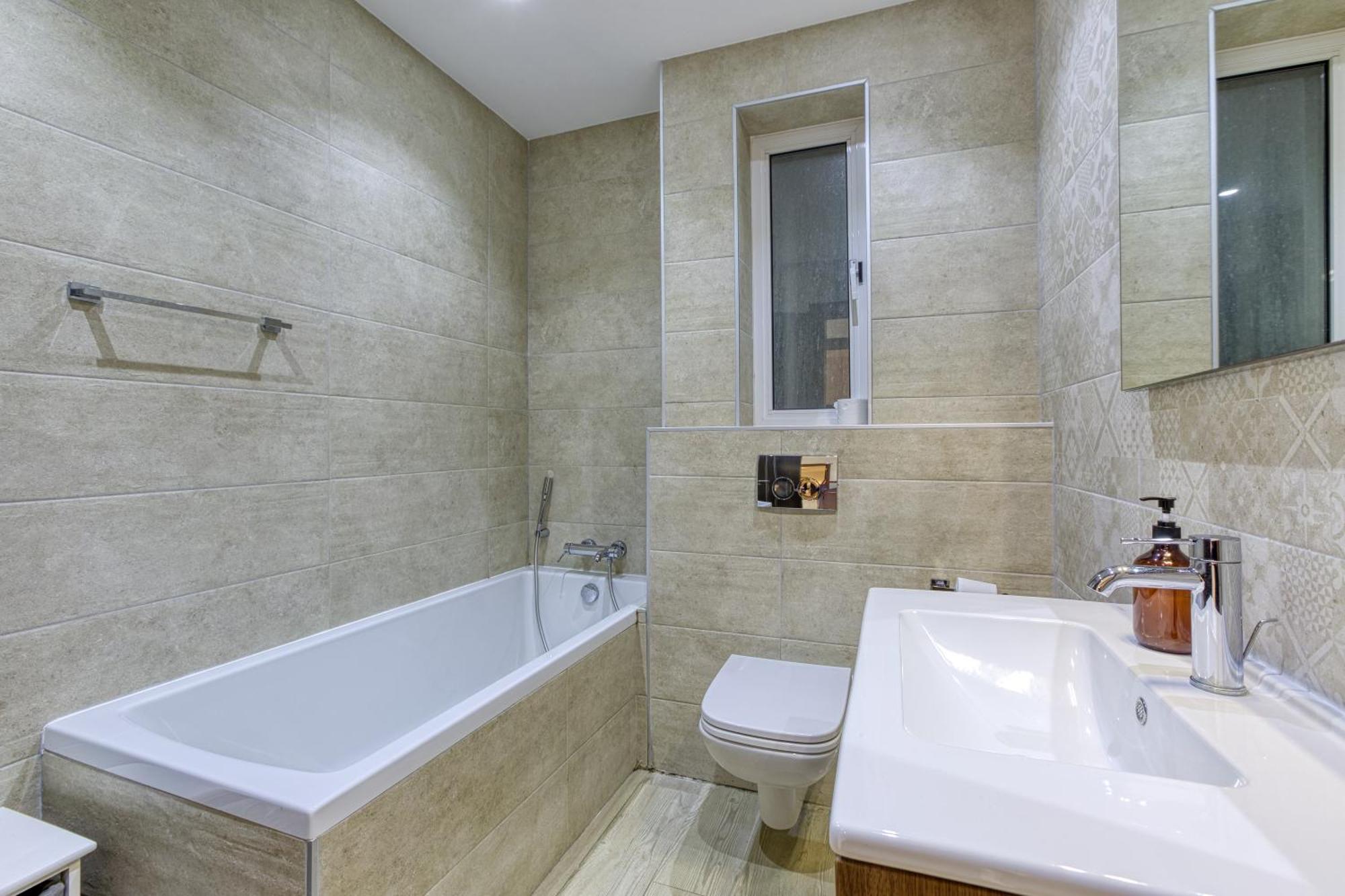 Seacrest - Large 3 Bedroom
