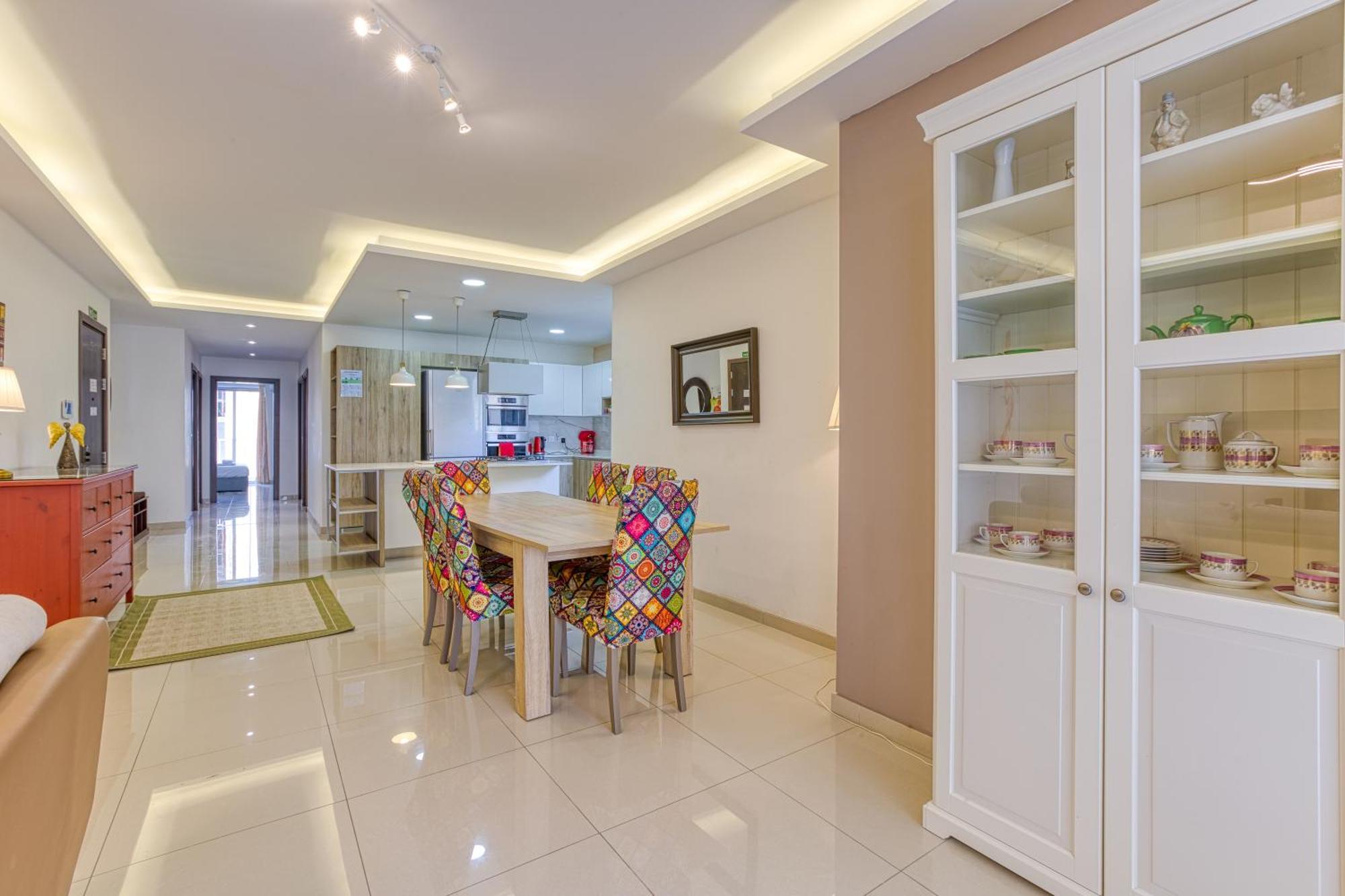 Seacrest - Large 3 Bedroom * San Pawl il-Baħar