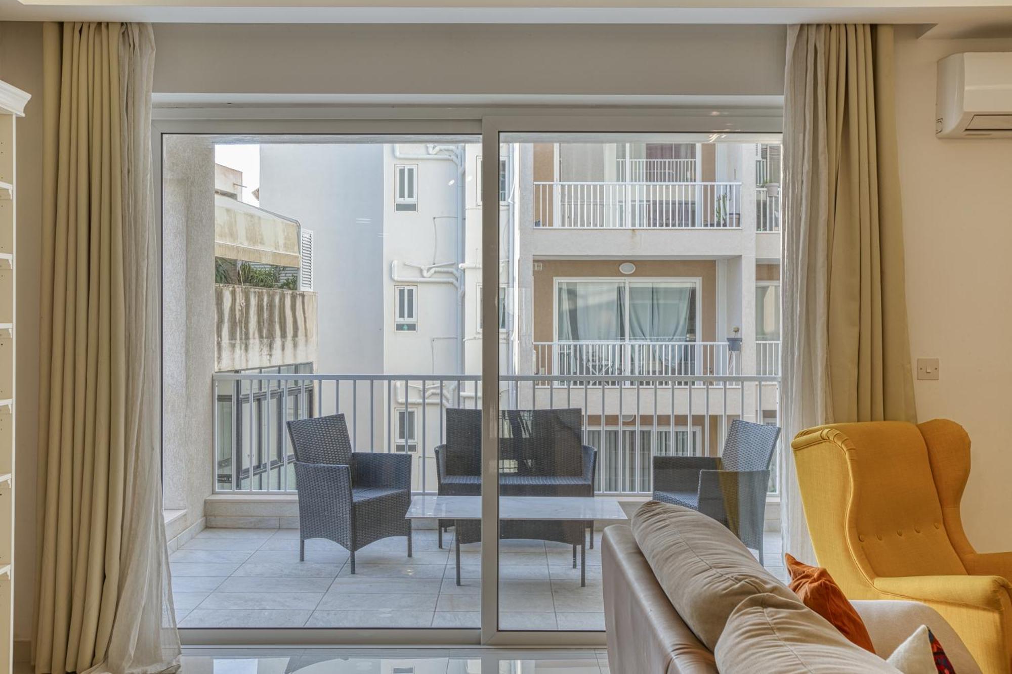 Seacrest - Large 3 Bedroom * San Pawl il-Baħar